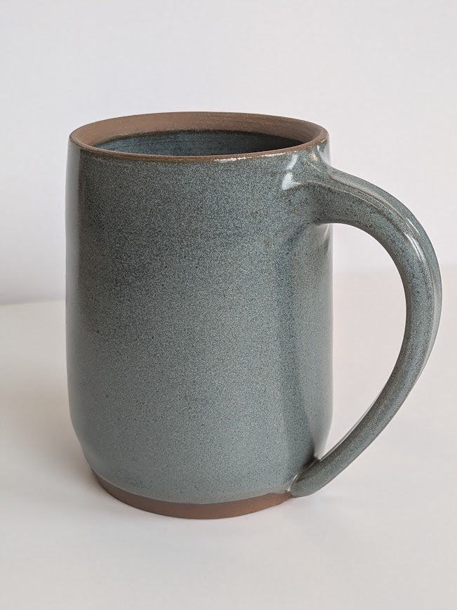 Tall mug